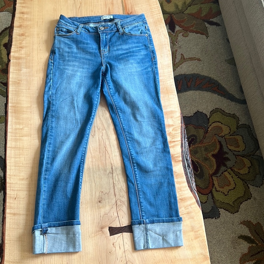 Kenzie Straight Fit Capri